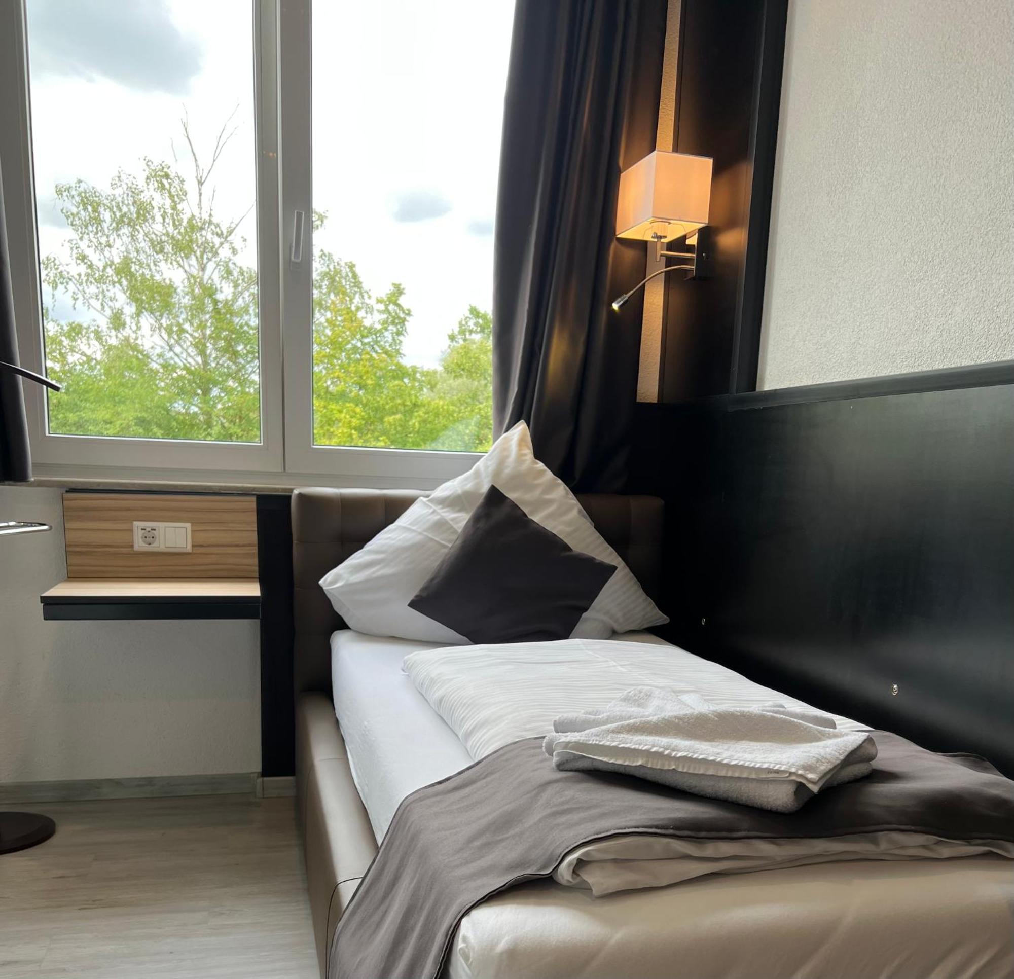 גונצבורג Yebs Hotel מראה חיצוני תמונה